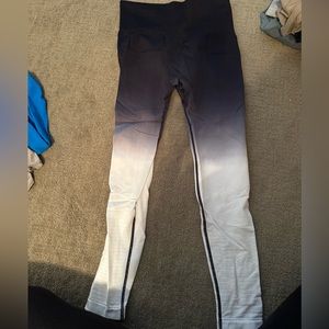 Zyia ombré leggings sz small